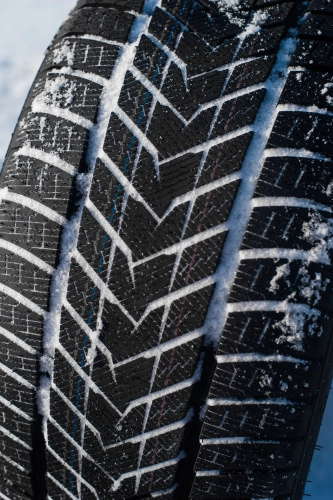 фото протектора и шины WINTERHAWKE II Шина ZMAX WINTERHAWKE II 275/45 R21 110H
